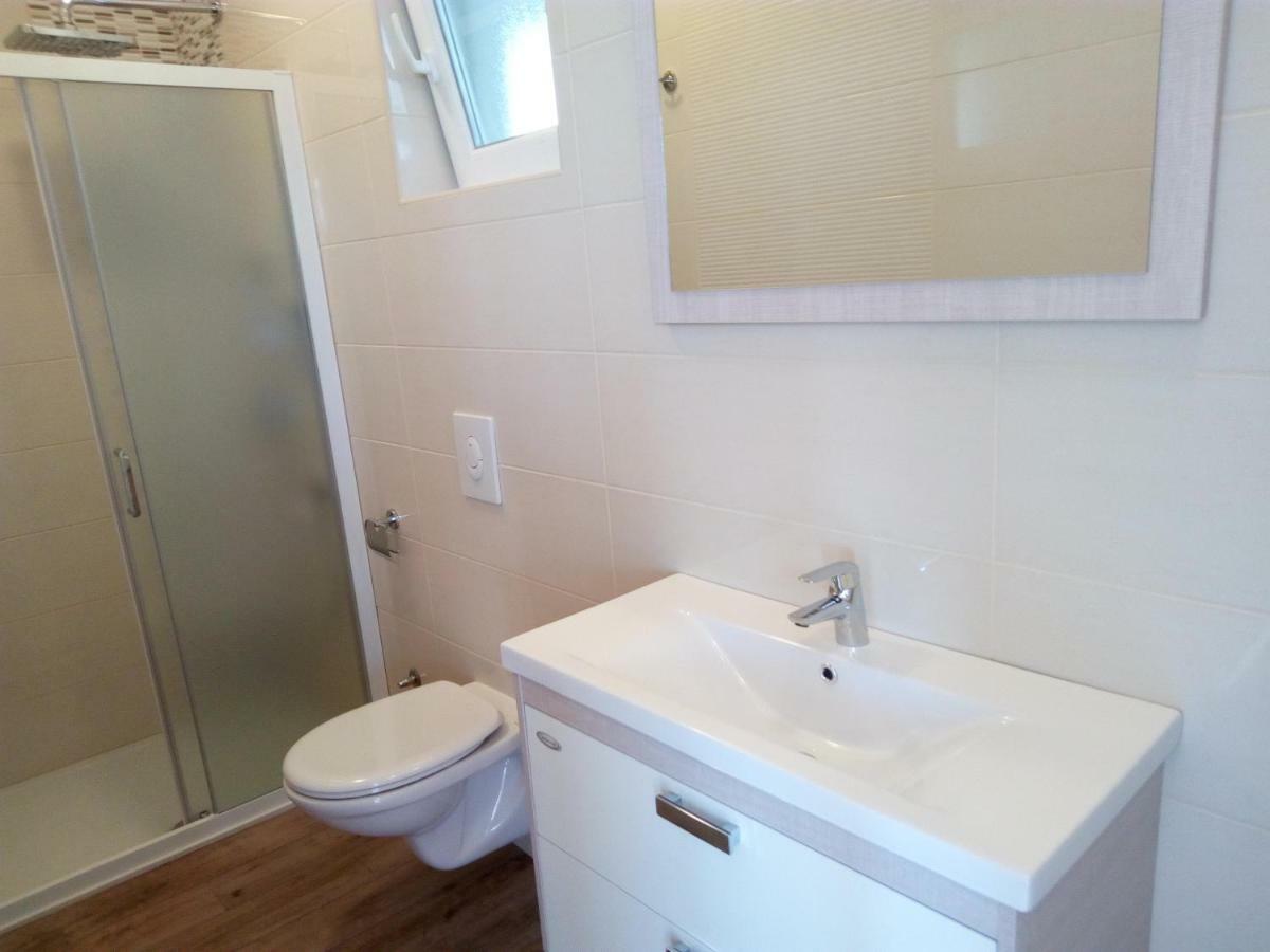 Apartmani Mileta Apartment *